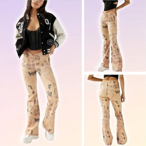 NWT BDG Urban Outfitters Printed Y2K Ruched Dipped V-Front Flare Jean Sz 25 - Picture 2 of 8